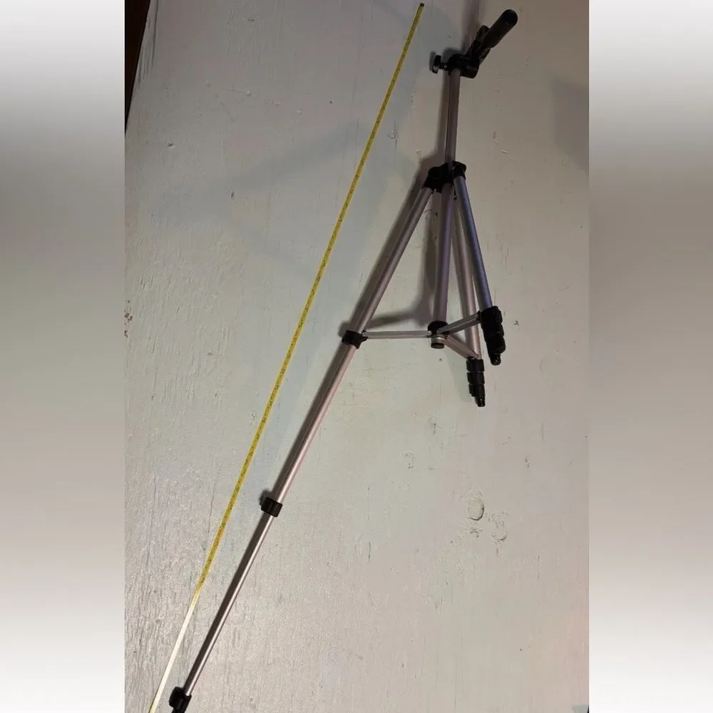 Targus 50” Camera/Camcorder Tripod!